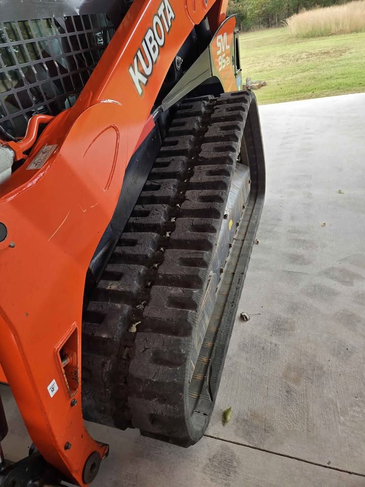 2017 Kubota svl95-2S High Flow Skidsteer photo 3