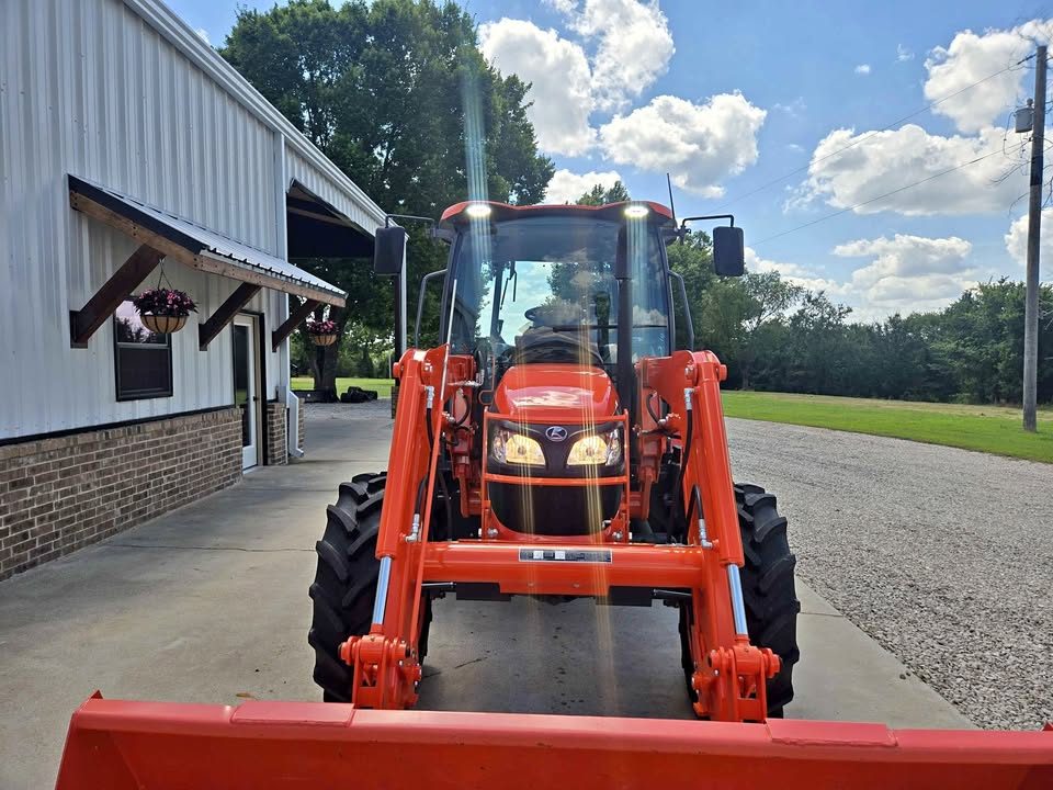 2023 Kubota m4-071 Deluxe photo 10