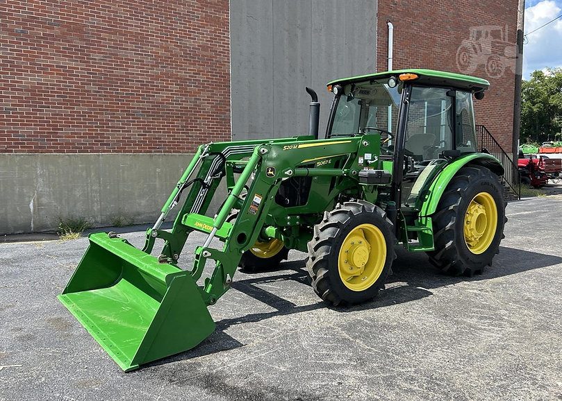2024 JOHN DEERE 5067E photo 5